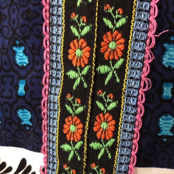 Sophia + Zeke silky patterned shirt - Picture 6 of 9